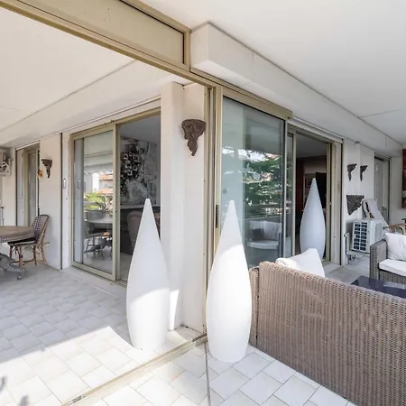 Apartmán Stunning Aprt A C 1br 4p - *