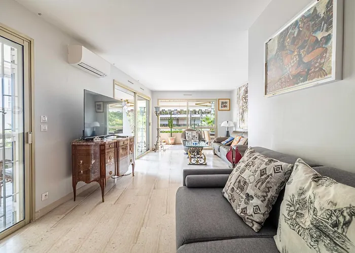 Apartman Stunning Aprt A C 1br 4p -