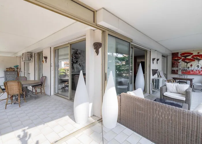 Apartman Stunning Aprt A C 1br 4p - *